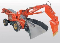 履帶扒渣機的輸送帶保養方法